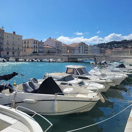 Confortable Avec Terrasse Et Parking Sete