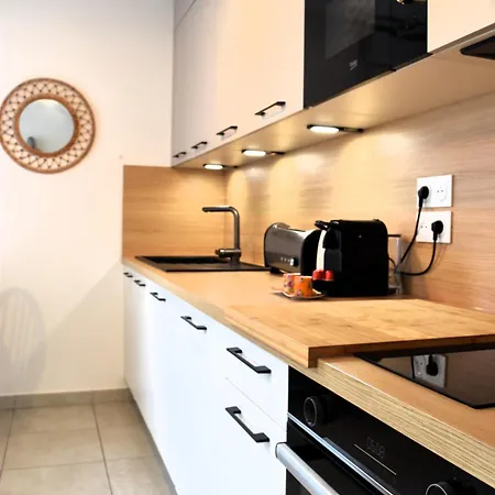 Apartment Confortable Avec Terrasse Et Parking
