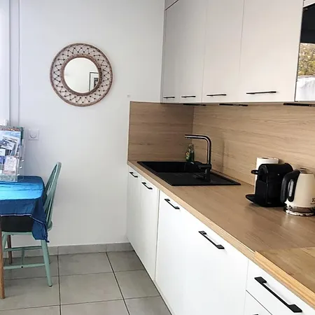 Au Calme Avec Terrasse Et Parking Cv سُت